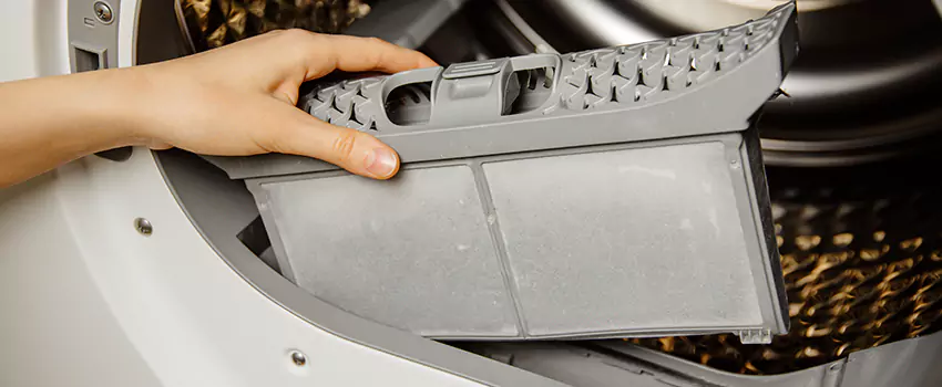 Signs Of A Clogged Dryer Lint Trap in Pampa, Texas